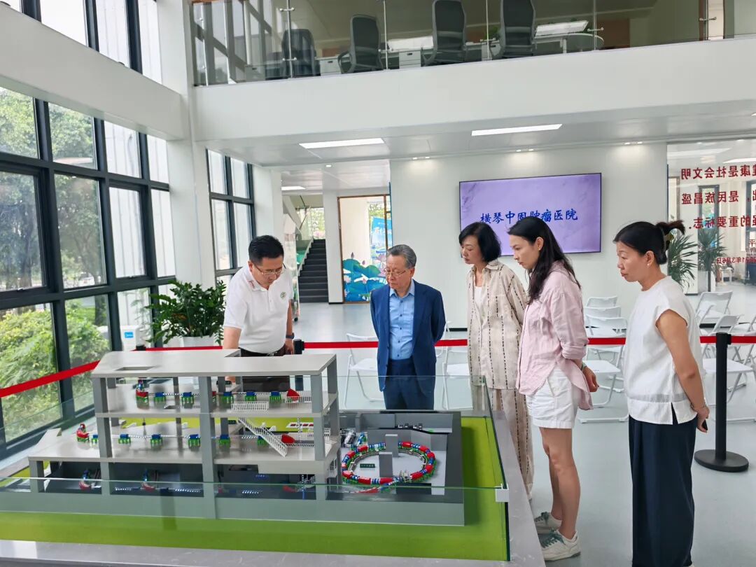 20251024105816_aa357c.jpg 2-250Z2095Z6217.jpg